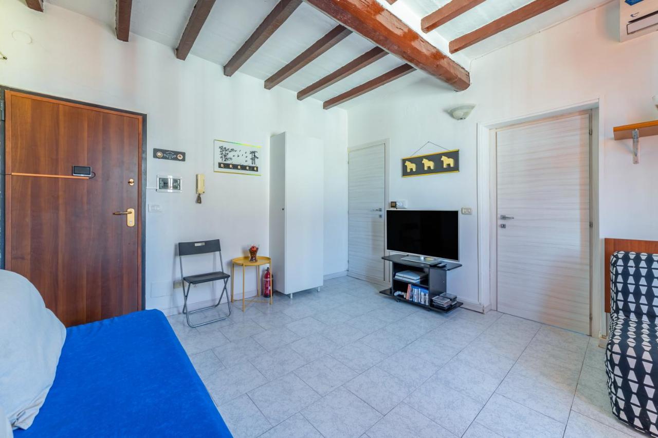 Parma Centro Torri Huge Apartment X6 Exterior foto